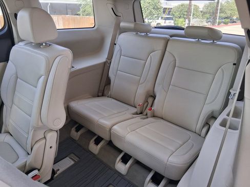 Used 2021 GMC Acadia Denali w/ Denali Technology Package FWD image 23