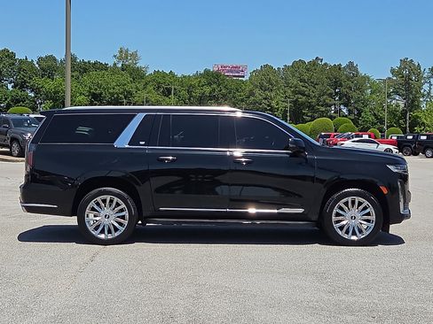 Used 2023 Cadillac Escalade ESV Premium Luxury AWD/4WD image 6