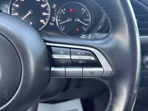 Used 2023 MAZDA MAZDA3 s FWD image 17