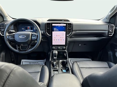 Used 2025 Ford Ranger Lariat w/ Advanced Towing Package image 16