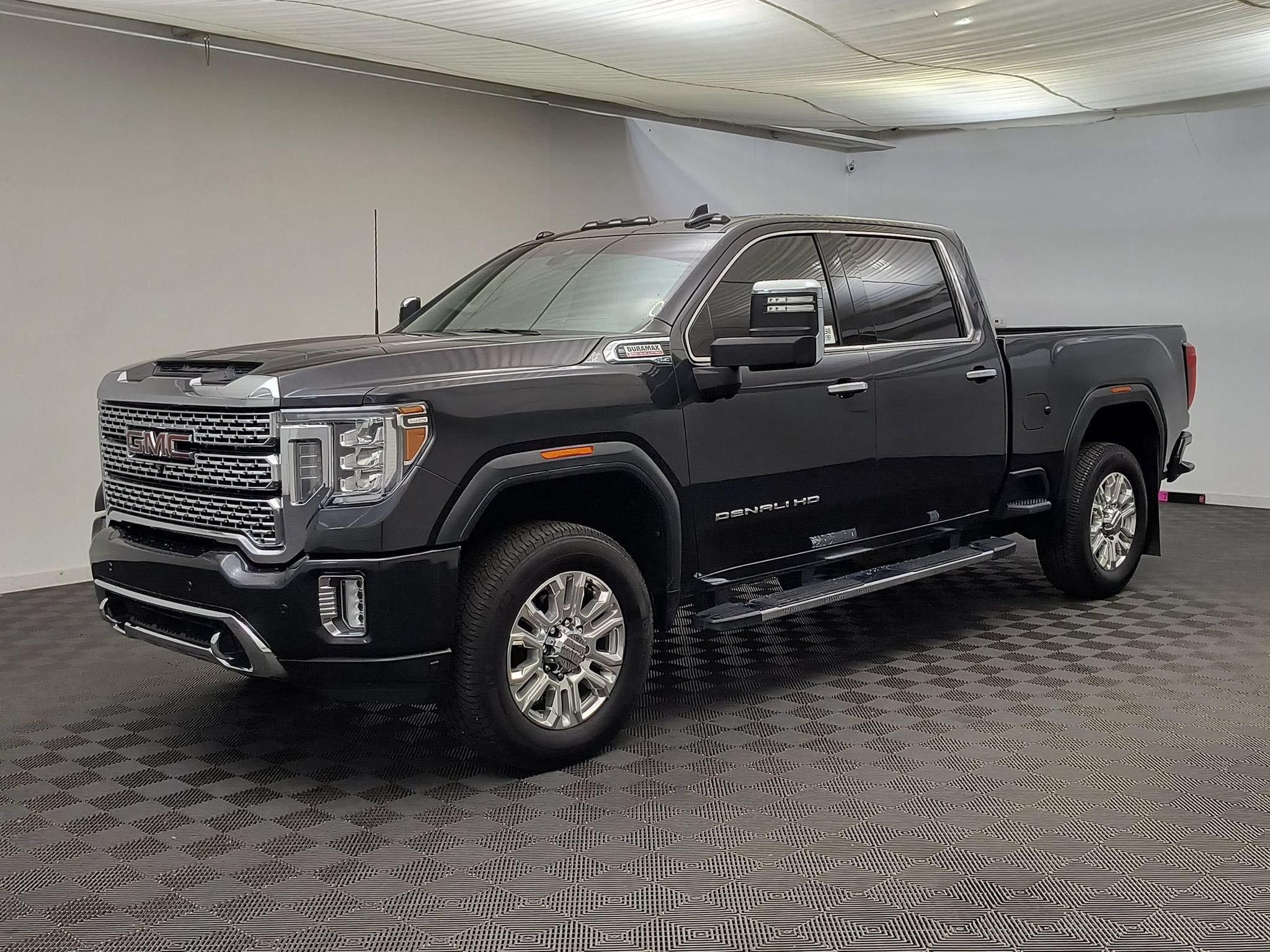 Used 2020 GMC Sierra 3500 Denali w/ Denali Ultimate Package AWD/4WD image 1