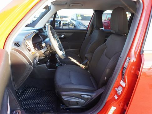 Used 2021 Jeep Renegade Sport image 7