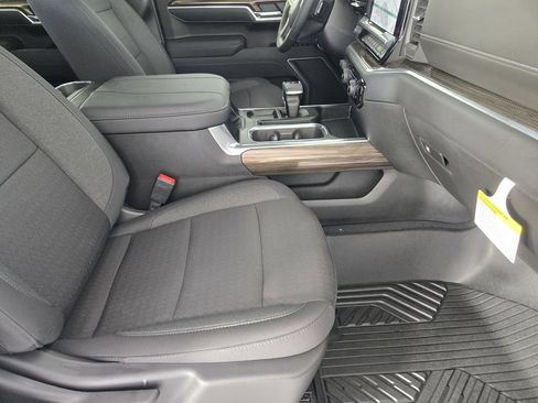 New 2026 Chevrolet Silverado 1500 LT AWD/4WD image 15