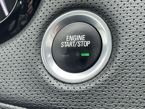 Used 2018 Cadillac XT5 Luxury w/ Driver Awareness Package image 30