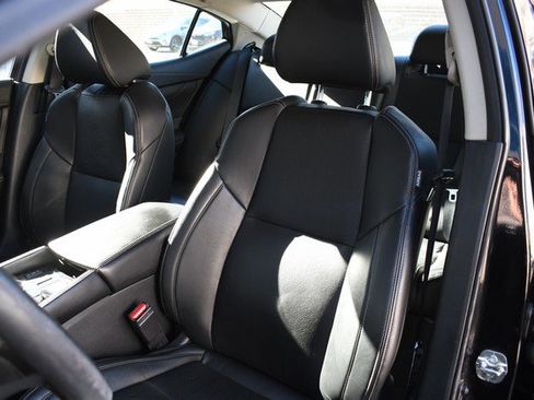 Used 2018 Nissan Maxima 3.5 SL image 17