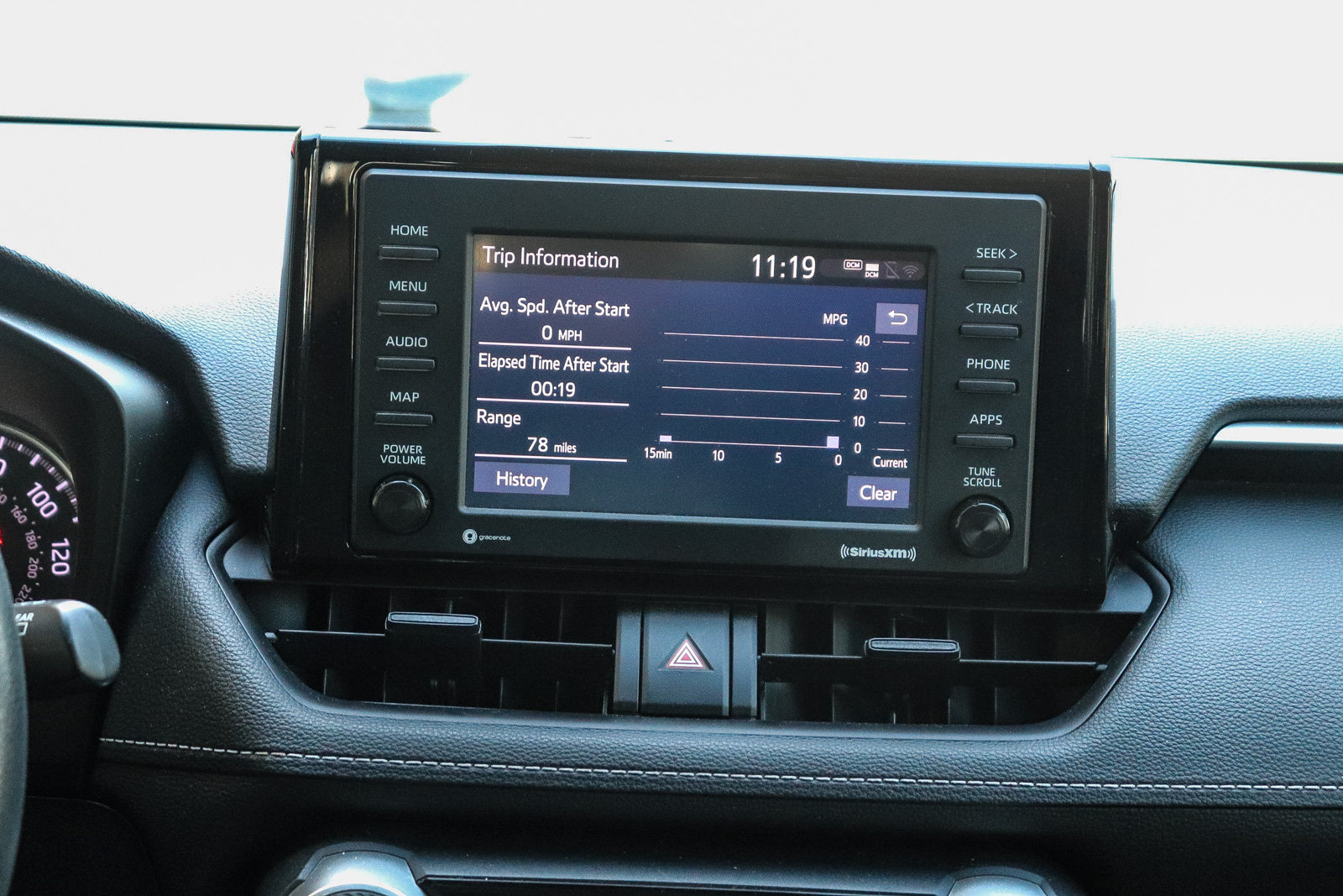 Used 2022 Toyota RAV4 LE FWD image 17