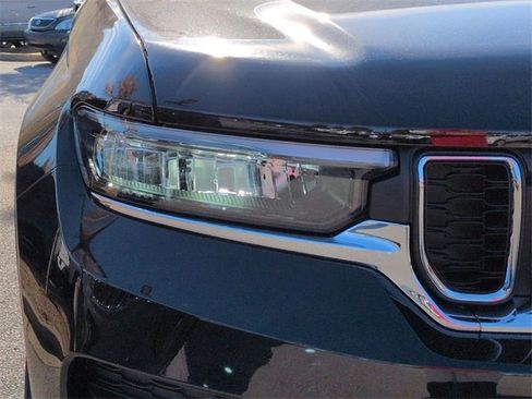 New 2025 Jeep Grand Cherokee Laredo X image 9