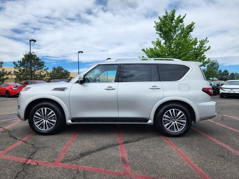 Used 2024 Nissan Armada SL w/ Captain's Chairs Package AWD/4WD image 2