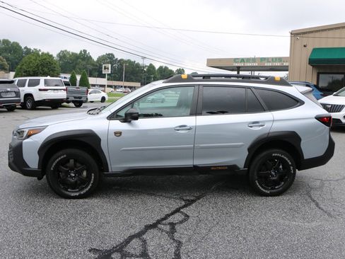 Used 2024 Subaru Outback Wilderness AWD/4WD image 2
