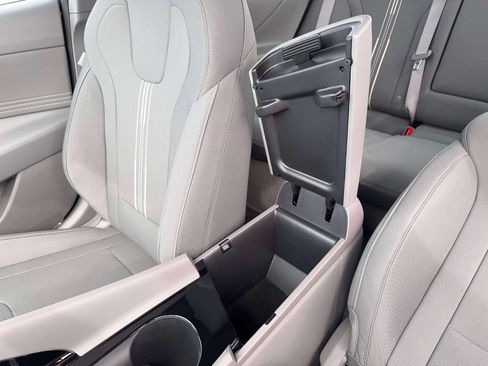 New 2026 Hyundai Elantra SEL Sport Premium FWD image 18