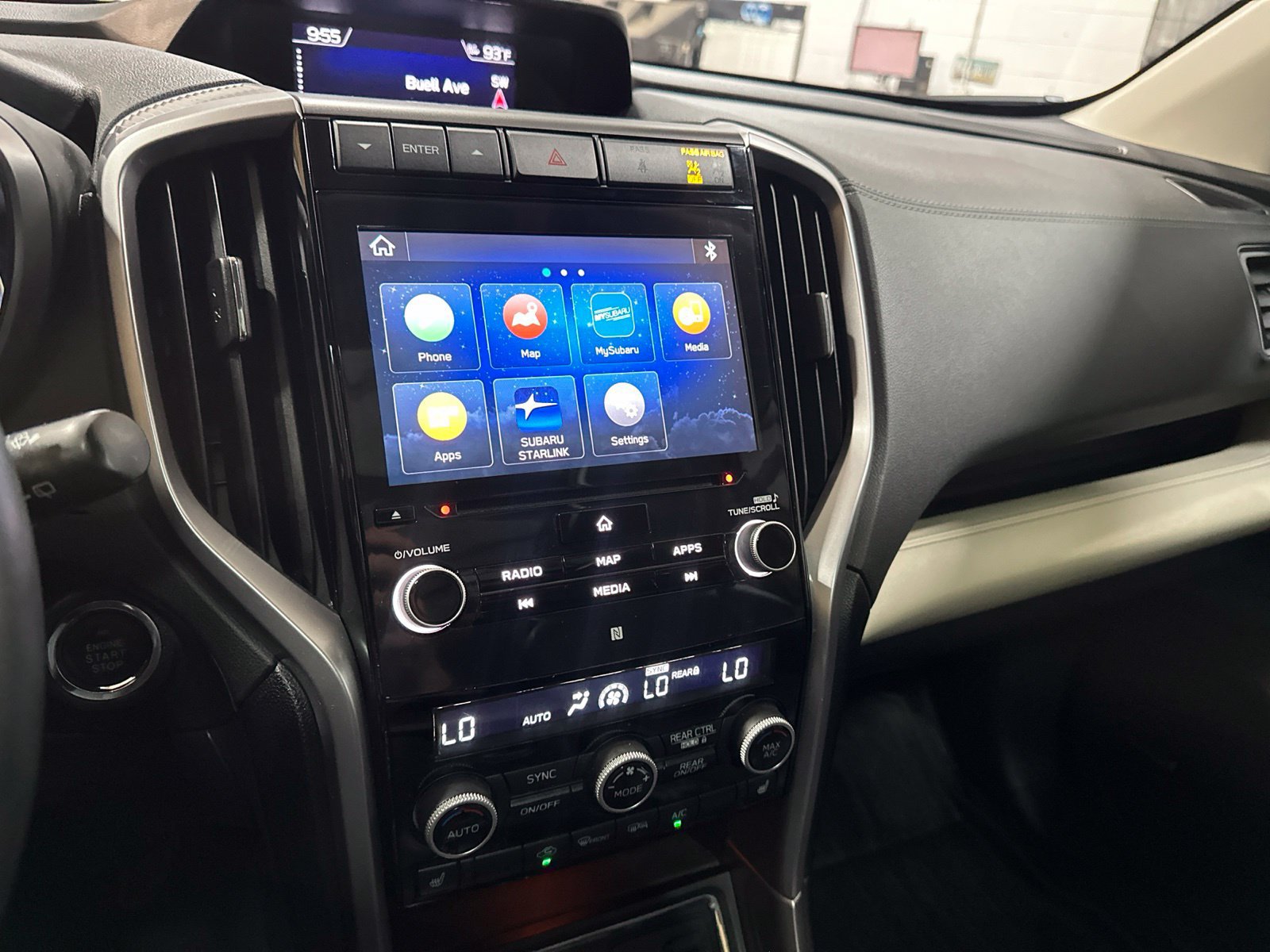Used 2020 Subaru Ascent Limited w/ Technology Package AWD/4WD image 20