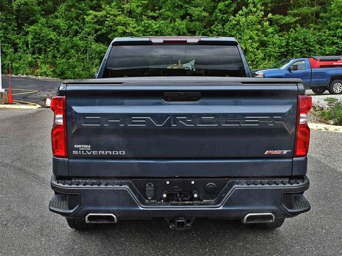 Used 2021 Chevrolet Silverado 1500 RST w/ Z71 Off-Road Package AWD/4WD image 7