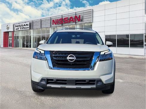 Certified 2024 Nissan Pathfinder SL w/ SL Premium Package image 2