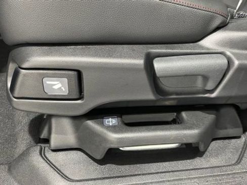 Used 2025 Honda Odyssey Sport-L image 17