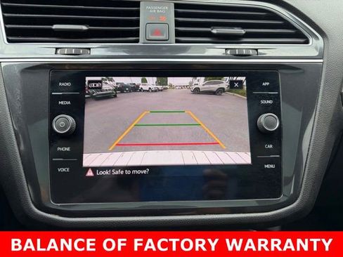 Used 2022 Volkswagen Tiguan SE R-Line FWD image 25