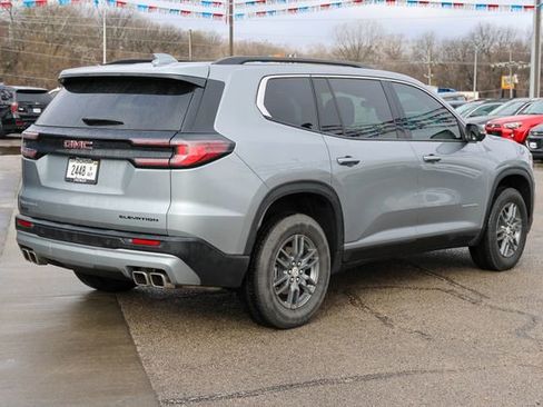 Used 2025 GMC Acadia Elevation FWD image 2