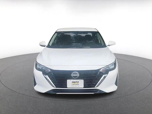 Used 2025 Nissan Sentra SV FWD image 4