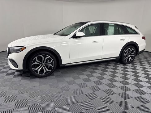 Used 2025 Mercedes-Benz E 450 4MATIC All-Terrain Wagon image 11