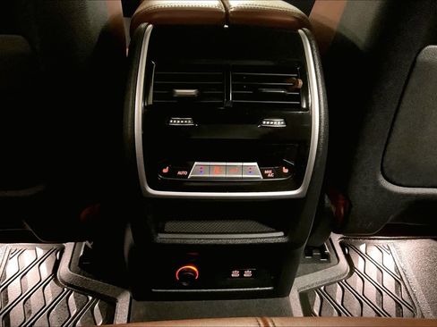 Used 2024 BMW X5 M60i image 33