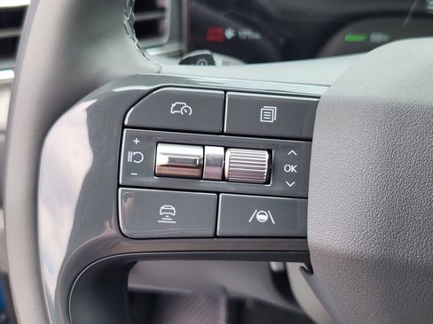 New 2026 Kia EV9 Land w/ Nightfall Edition Package AWD/4WD image 16