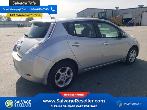 Used 2013 Nissan Leaf SV w/ Eco Design Pkg image 4