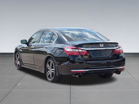 Certified 2017 Honda Accord Sport image 4
