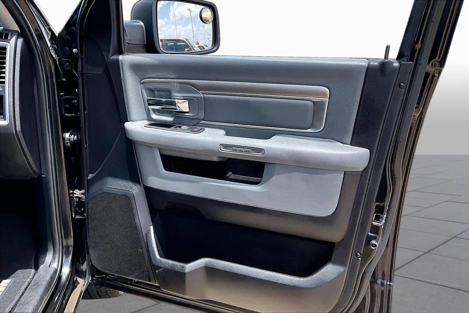 Used 2016 RAM 1500 Lone Star RWD image 21