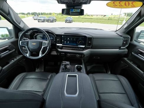 Used 2022 Chevrolet Silverado 1500 LTZ AWD/4WD image 29