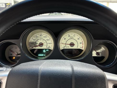 Used 2012 Dodge Challenger R/T image 21