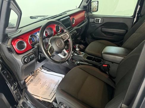 Used 2021 Jeep Wrangler Rubicon w/ Cold Weather Group AWD/4WD image 18