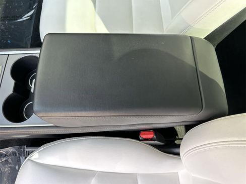 Used 2022 Tesla Model 3 Long Range image 16