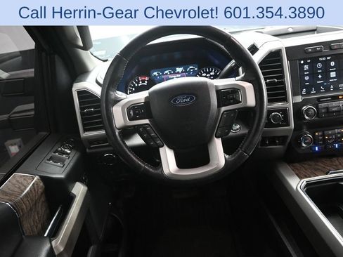 Used 2019 Ford F250 Lariat w/ Lariat Ultimate Package AWD/4WD image 29