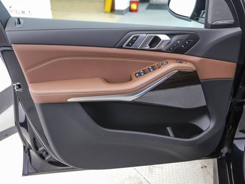 New 2026 BMW X5 xDrive40i w/ Executive Package image 9