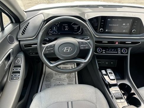 Used 2021 Hyundai Sonata SEL w/ Convenience Package FWD image 16