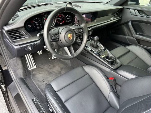 Certified 2024 Porsche 911 AWD/4WD image 20