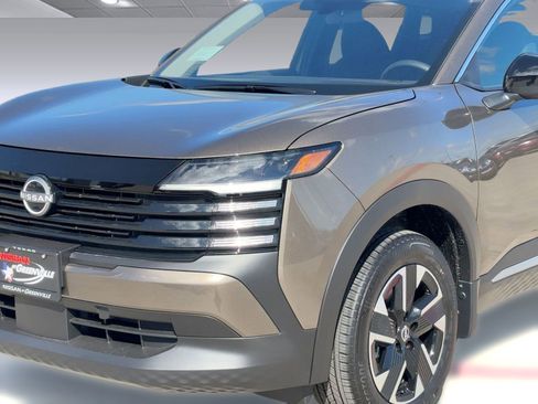 New 2026 Nissan Kicks SV w/ SV Premium Package image 21