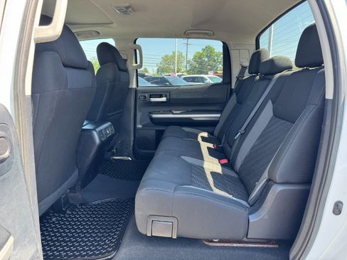 Used 2014 Toyota Tundra SR5 AWD/4WD image 16