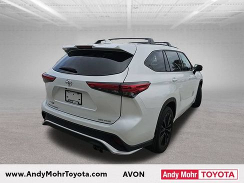 Used 2023 Toyota Highlander XSE AWD/4WD image 7