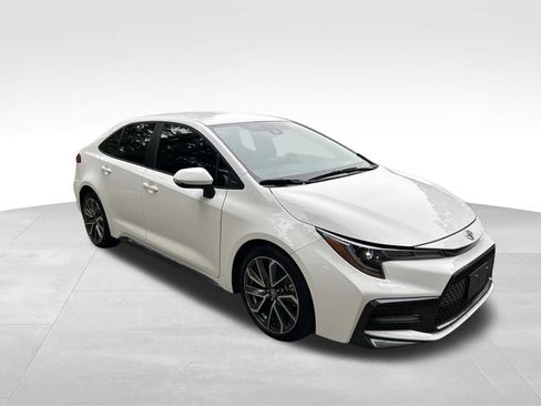 Used 2022 Toyota Corolla SE FWD image 8