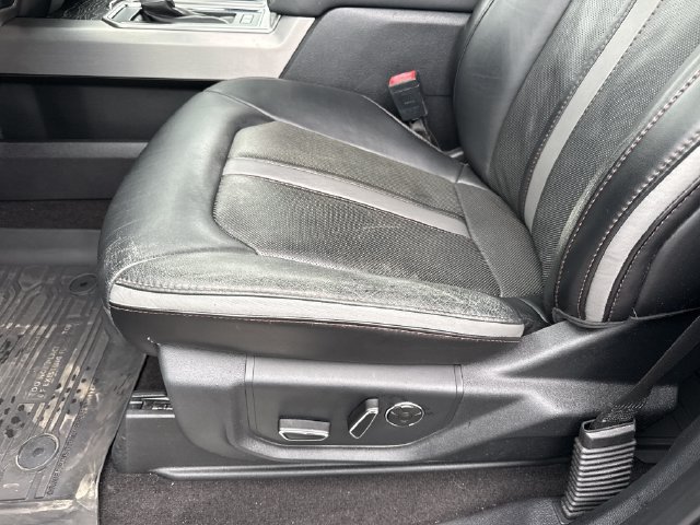 Used 2019 Ford F150 Platinum w/ Equipment Group 701A Luxury AWD/4WD image 18