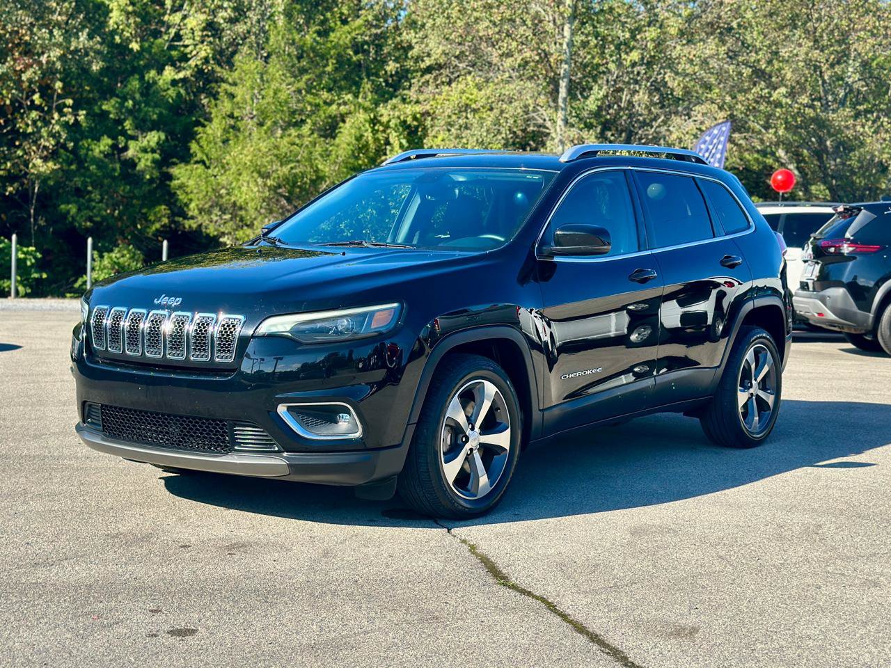 Used 2019 Jeep Cherokee Limited FWD image 8
