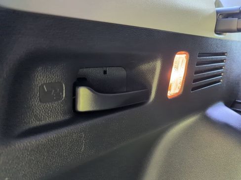 Used 2020 Honda CR-V Touring image 41
