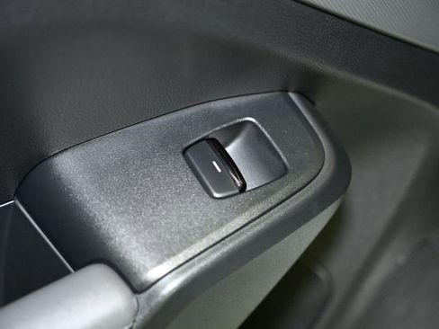 Used 2025 Subaru Crosstrek 2.5i Premium w/ Crosstrek Mirror Package image 47