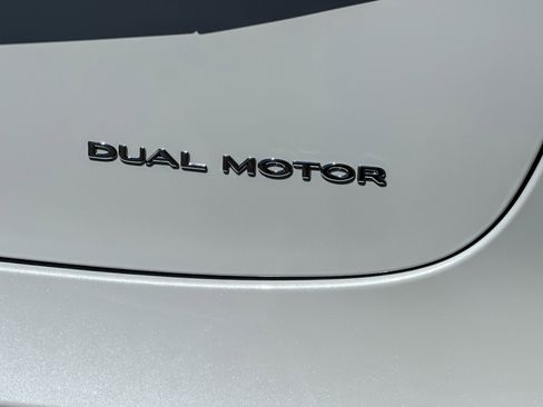 Used 2022 Tesla Model 3 Long Range AWD/4WD image 25