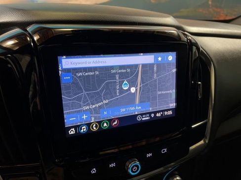 Used 2023 Chevrolet Traverse RS image 39