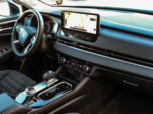 New 2026 Mitsubishi Outlander Trail Edition image 43