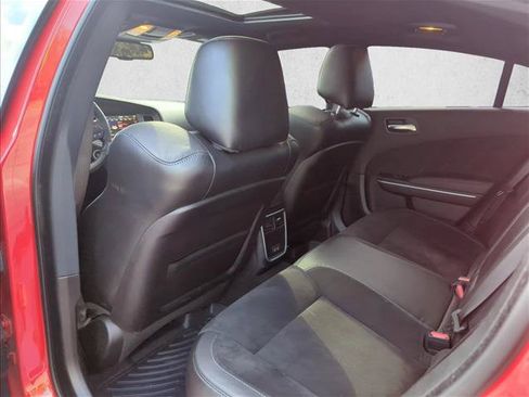 Used 2023 Dodge Charger Scat Pack w/ Technology Group RWD image 17