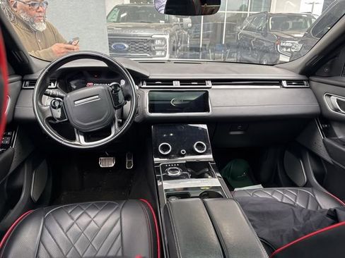 Used 2018 Land Rover Range Rover Velar R-Dynamic SE image 7