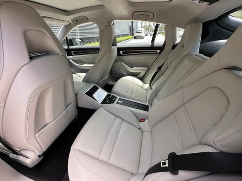 Certified 2023 Porsche Panamera Platinum Edition w/ Assistance Package RWD image 38
