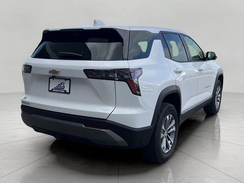 Used 2026 Chevrolet Equinox LT w/ Safety and Technology Package FWD image 13
